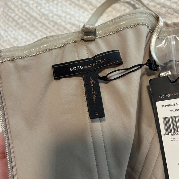 NWT BCBG MaxAzria Huxley Dress in Pumice Size 0 - Picture 3 of 5